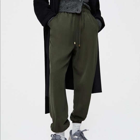 Zara Pants - NWOT ZARA PAPERBAG JOGGER PANTS SIZE XS
